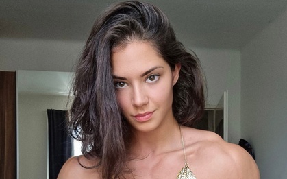 Cô gái xinh như búp bê nhưng nhìn xuống bên dưới thì đến đàn ông còn phải choáng váng