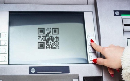 Rút tiền bằng mã QR tại ATM khác ngân hàng được không