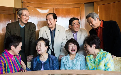 U65 đi họp lớp, tôi vô tình tiết lộ lương hưu 22 triệu đồng/tháng, bạn học tranh cãi 7 ngày đêm: "Tôi không cần chứng minh với ai"