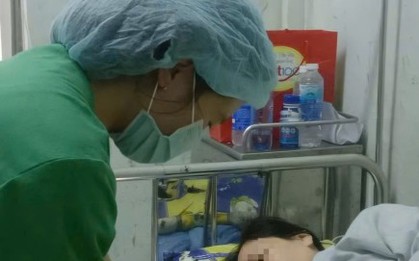 Xác định nguyên nhân 17 công nhân nhập viện sau bữa ăn tại công ty