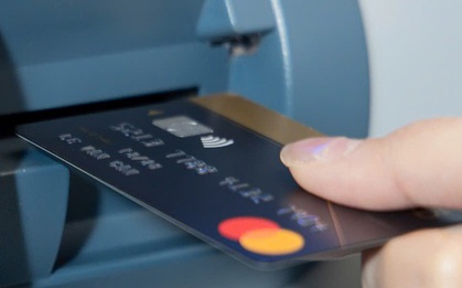 Thông tin quan trọng chủ thẻ tín dụng nên biết trước khi quá muộn