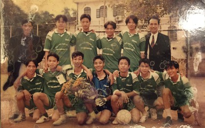 Nam sinh đen - gầy - nghịch từng làm "đại ca" trường cấp 3, 24 năm sau trở lại trường xưa khiến tất cả trầm trồ