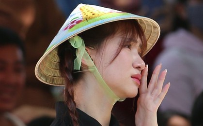 Hòa Minzy bị huỷ show