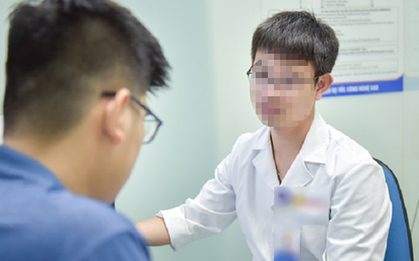 Chàng trai 22 tuổi viêm họng chảy máu vì quan hệ không an toàn