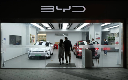 Không thèm giữ điện, xe điện Trung Quốc còn "trả lại điện" cho người khác dùng: Cách này thật không ai dám làm