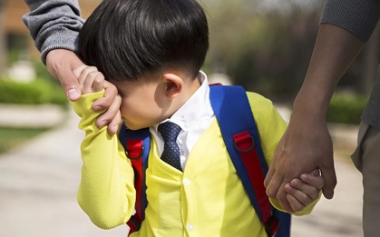 Giáo viên cảnh báo: 3 kiểu quần áo có thể GÂY NGUY HIỂM, cha mẹ tránh cho con mặc đến trường