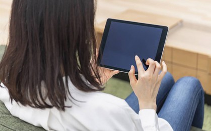 Xem trai đẹp livetream, bà nội trợ 'boa' 2,5 tỷ tiền mồ hôi nước mắt của chồng