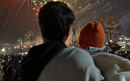 Lee Dong Wook bất ngờ công khai ảnh vợ con