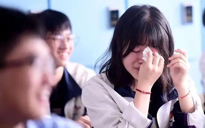 Nữ sinh chưa nhận được giấy báo trúng tuyển, 20 năm phát hiện đã có bằng tốt nghiệp lại tuyên bố: "Tôi không cần"