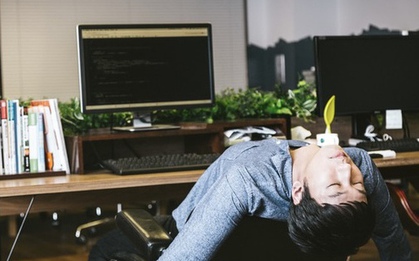 “Cơn đau đầu” mới của Hàn Quốc: Đi làm xa nhất thế giới khiến nhân viên “tắt cảm xúc”, doanh nghiệp mất năng suất