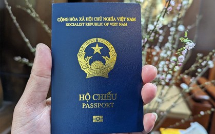 Ngân hàng ngừng giao dịch bằng hộ chiếu từ 1/1/2026, khách cần làm gì?