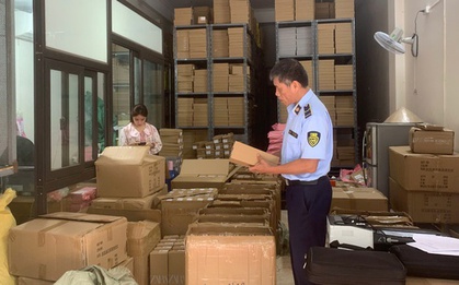 Hà Nội: Thu giữ hơn 7.000 sản phẩm nghi giả nhãn hiệu ZARA