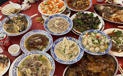 Em họ xa tới mời cưới, trước khi về tiết lộ giá trị mâm cỗ: Nghe xong, hai vợ chồng Hà Nội hoảng