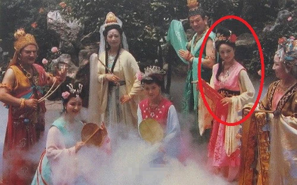 Vai phụ trong Tây Du Ký 1986 chỉ lên hình vài phút, ngoài đời học giỏi, giờ còn là nhân vật "tai to mặt lớn" nghe tên đã nể!