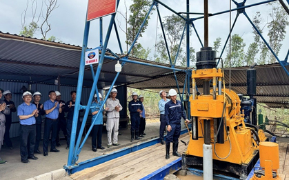 Khoan 11 lỗ sâu hơn 1.900m, Việt Nam phát hiện hơn 1 triệu tấn kho báu