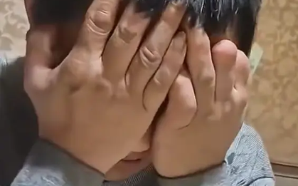 Đi làm rồi vẫn tiêu hết 24 triệu đồng của bố trong vòng 1 tuần, bị chỉ trích vẫn thản nhiên: "Có gì sai à, nhà tôi đâu chết đói!"