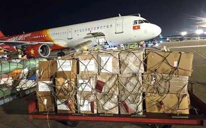 Những chuyến bay Vietjet chở đầy yêu thương