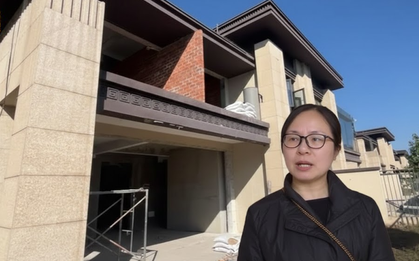 Chi 10 tỷ mua nhà cho con gái, nữ chủ nhà bàng hoàng phát hiện cột chịu lực rỗng: Chủ đầu tư kiên quyết "việc trả nhà không được chấp nhận"