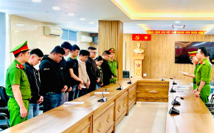 Phá mạng lưới rửa tiền 67.000 tỷ đồng liên quan tội phạm Campuchia, thu giữ 1.000 tài khoản “ma”