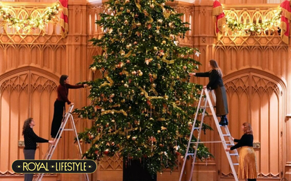 Giáng sinh cổ tích ở Lâu đài Windsor: Cây thông 6m treo 3000 bóng đèn, nhà búp bê Nữ hoàng và vé rẻ bất ngờ cho người thu nhập thấp