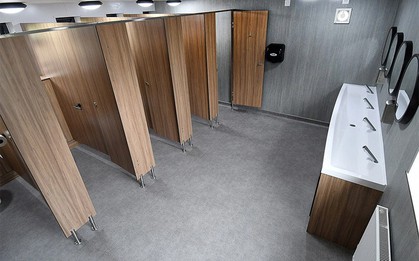 Công ty ‘canh’ toilet, nhân viên đi vệ sinh quá 15 phút bị phạt 1,7 triệu đồng