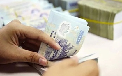 Từ gói vay 5 triệu, chưa đầy 4 tháng sau đã phát sinh thêm 48 gói vay mới với tổng số tiền gần 350 triệu đồng, lãi cao "không tưởng"