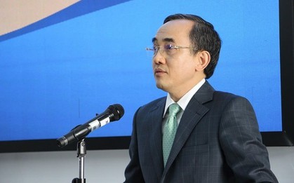 Người vào top giàu nhất sàn chứng khoán Việt, tài sản gần 6.000 tỷ vừa nhận chức danh Giáo sư ở tuổi 61