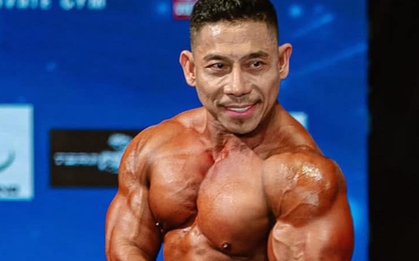 Phạm Văn Mách 50 tuổi cơ bắp vẫn cuồn cuộn, nhìn hình ảnh này tất cả ngỡ ngàng