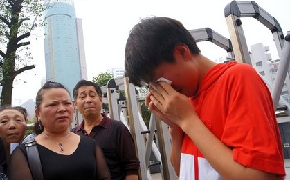 Bỏ hơn 1,5 tỷ đồng để "chạy" suất vào đại học cho con trai, sau 2 năm học, người đàn ông được giảng viên khuyên: "Hãy báo cảnh sát"