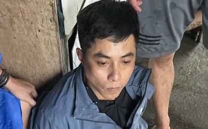 Cảnh sát bất ngờ áp sát, bắt Nguyễn Tri Nghĩa tại quán cà phê