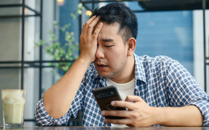 Nhận lương sau 2 tháng thử việc: Nhân viên mới bật khóc nức nở tại chỗ, lý do được tiết lộ gây sốc!