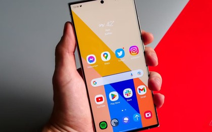 Biết bao điện thoại "vừa xịn, vừa đẹp" ra mắt cũng mặc kệ, tôi vẫn chỉ dùng mẫu điện thoại này của Samsung