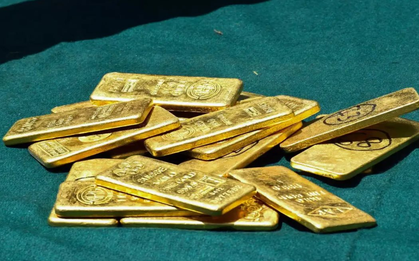 Đột kích chuỗi cửa hàng thời trang, tịch thu 10 kg vàng trị giá 33 tỷ đồng, 3 tỷ tiền mặt không rõ nguồn gốc