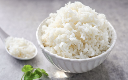 Cách nấu cơm tơi xốp chỉ trong 12 phút mà không cần tới nồi cơm điện