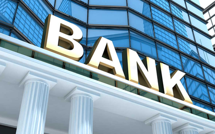 Tại sao ngân hàng bắt đầu thu phí trở lại?