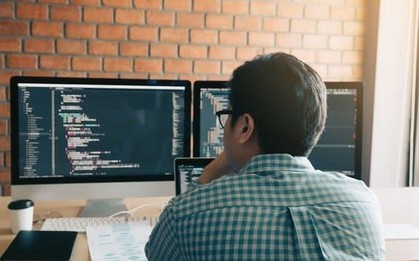 "Cha đẻ của AI" chỉ ra ngành học khó bị AI thay thế trong thời gian dài