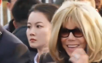 Thân phận thật của nữ vệ sĩ hot nhất MXH, ánh mắt sắc lẹm như chim ưng