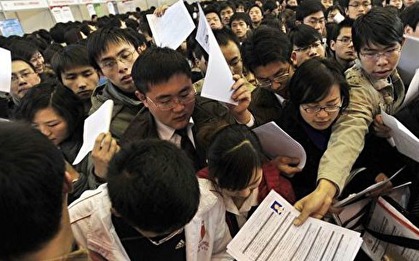 Nam nhân viên bị sa thải đúng ngày sinh nhật, nộp cả trăm CV không ai ngó tới: Chỉ đổi 2 chi tiết trong hồ sơ, đời sang trang bất ngờ