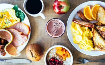 Ngày càng nhiều người tử vong vì tiểu đường, bác sĩ cảnh báo: 4 việc này hại chẳng kém ăn đồ ngọt, khiến đường huyết tăng vọt "không phanh"