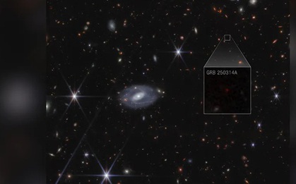 Vật thể “chuyển kiếp” từ quá khứ 13 tỉ năm trước xuất hiện