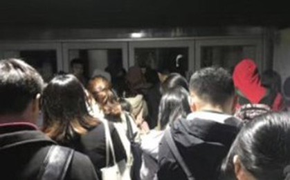 Bức ảnh chụp phía sau một nhóm sinh viên bỗng hot trở lại: Khi bóng lưng cũng tiết lộ tương lai của một người