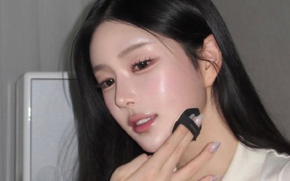 Thói quen trang điểm tưởng xinh nhưng làm hao hết collagen trên da bạn