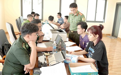 Hàng chục người bỏ chạy từ nhà ăn của công ty, kết thúc chuỗi ngày sống trong "địa ngục"