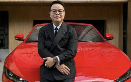 Mr. Hunter bị dẫn độ về nước