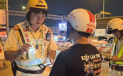 TPHCM: Say xỉn, người đàn ông không nhớ tên, bỏ lại xe máy