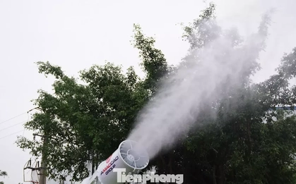 Hà Nội có thêm các xe "pháo xa sương mù" dập bụi mịn