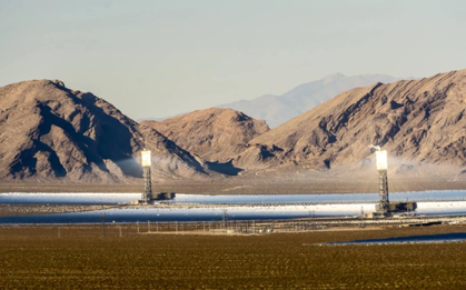 Mỹ ‘ngậm đắng nuốt cay’ đánh mất kho báu 2 tỷ USD trải rộng bằng 1.820 sân bóng đá giữa sa mạc: Công nghệ đỉnh cao thế giới tụt hậu sau vài năm, đốt tiền tỷ không sinh lời