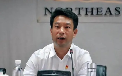 Tỷ phú sinh năm 1973 có 220.000 tỷ trong tay, thưởng Tết cho nhân viên "tiền xếp thành núi"