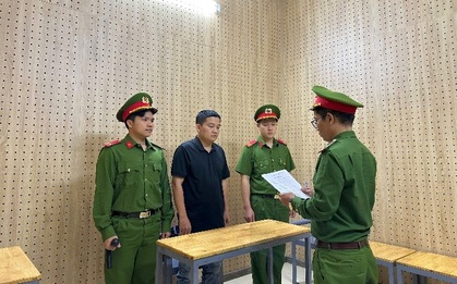 Bắt cựu nhân viên ngân hàng Phan Tấn Hoàng
