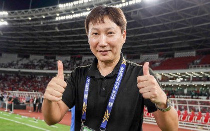 "Cú ăn ba" lịch sử Đông Nam Á của HLV Kim Sang-sik, ngay cả ông Park Hang-seo cũng không có được
